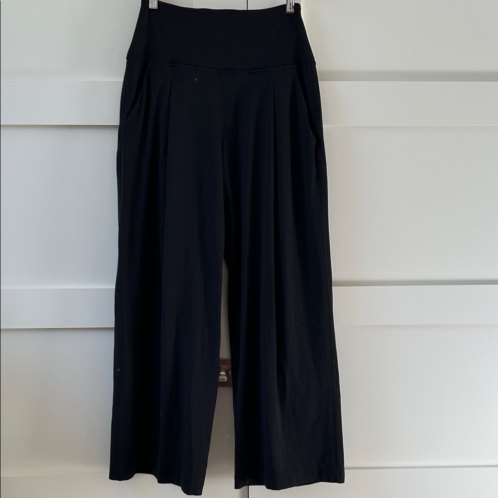 Lululemon Align Palazzo Pants in Black 6 SHORT!! BNWOT